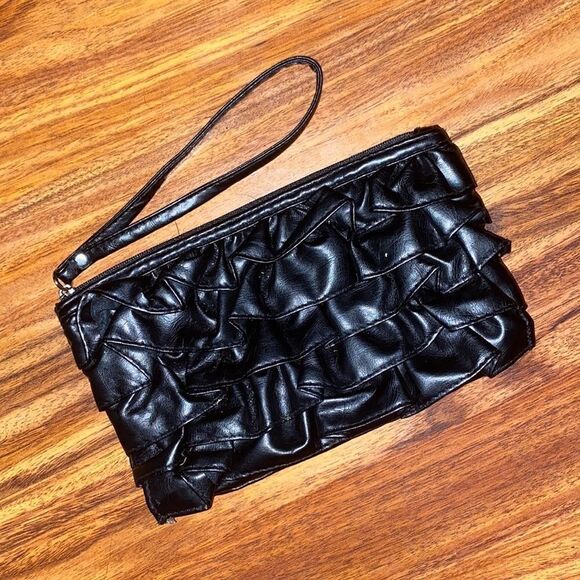 Black Ruffle Wristlet Faux Leather - Picture 1 of 5